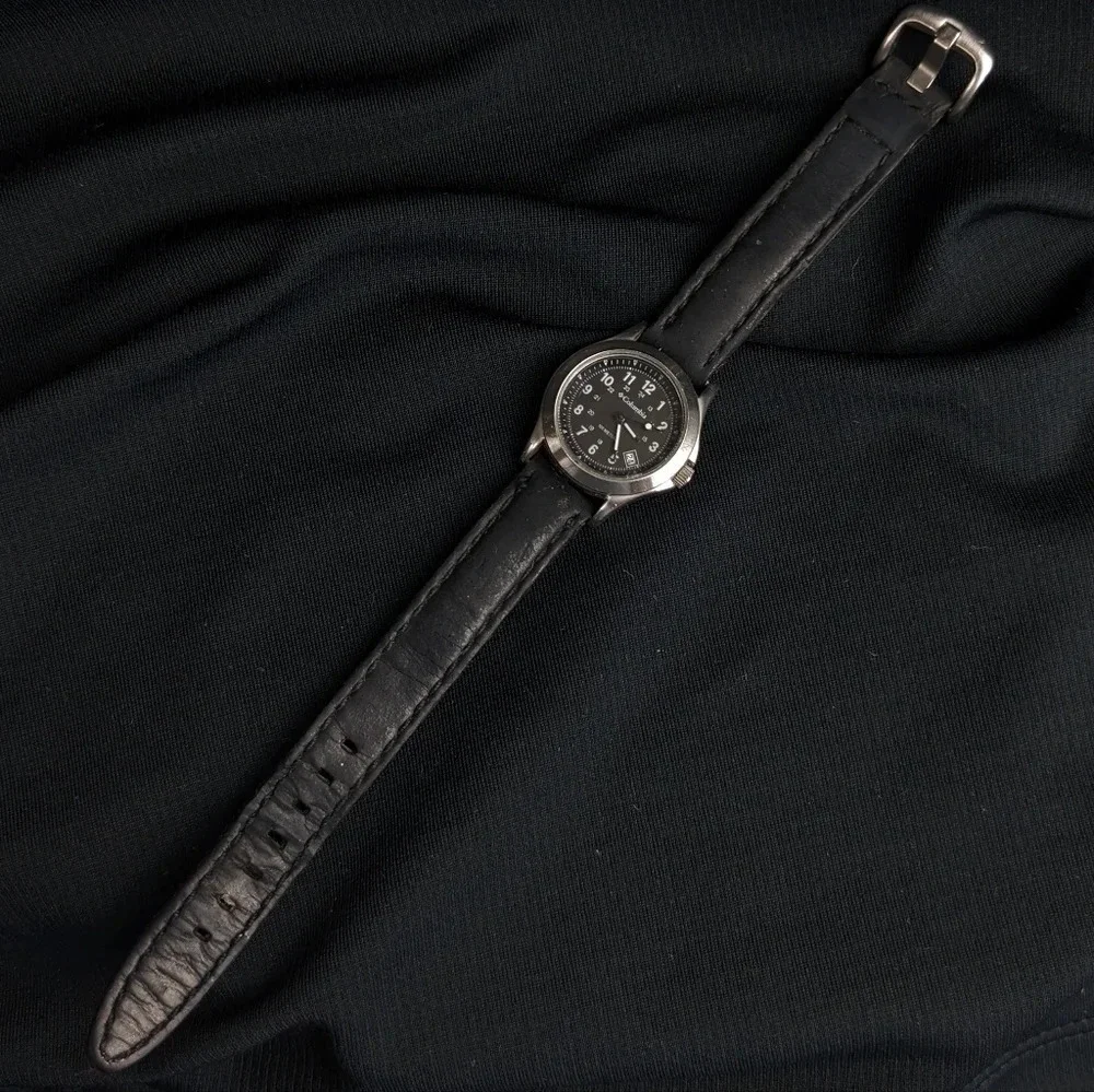 Vintage Columbia stainless steel 100m quartz watch, analog, 24hr, date, black